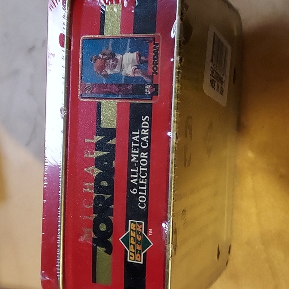 Michael Jordan collectible cards - Picture 2 of 4